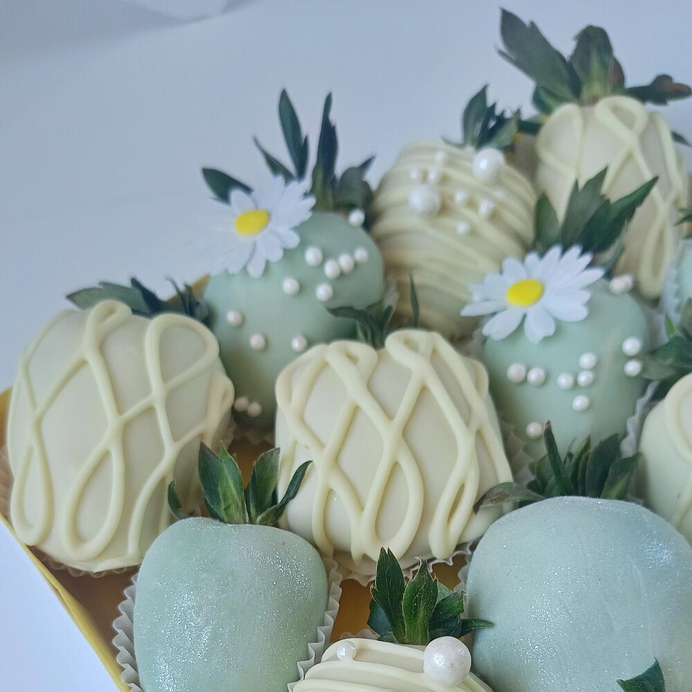 Весенний набор с клубникой в бельгийском шоколаде 🍓 Клубника в шоколаде Дофаминовый букет — фото 2