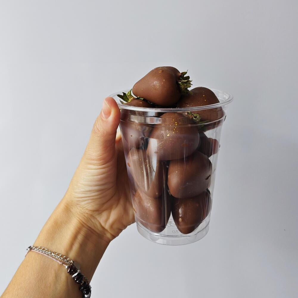 Клубника шоколаде в стакане🍓+ подарок от Vivienne Sabo — румяна MACARON — фото 5