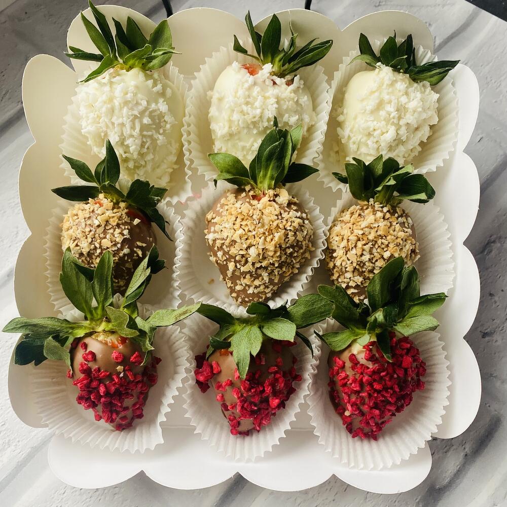 Клубника в шоколаде 9 штук — фото 2