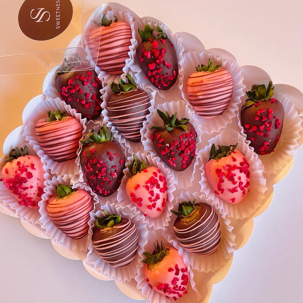 Клубника в шоколаде 16-20 ягод Milk Raspberry — фото 2