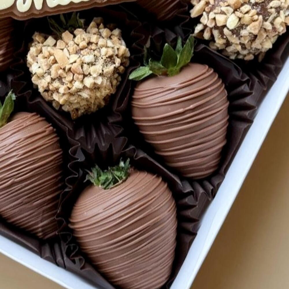 Клубника в вкусном шоколаде для любимой мамы — фото 9