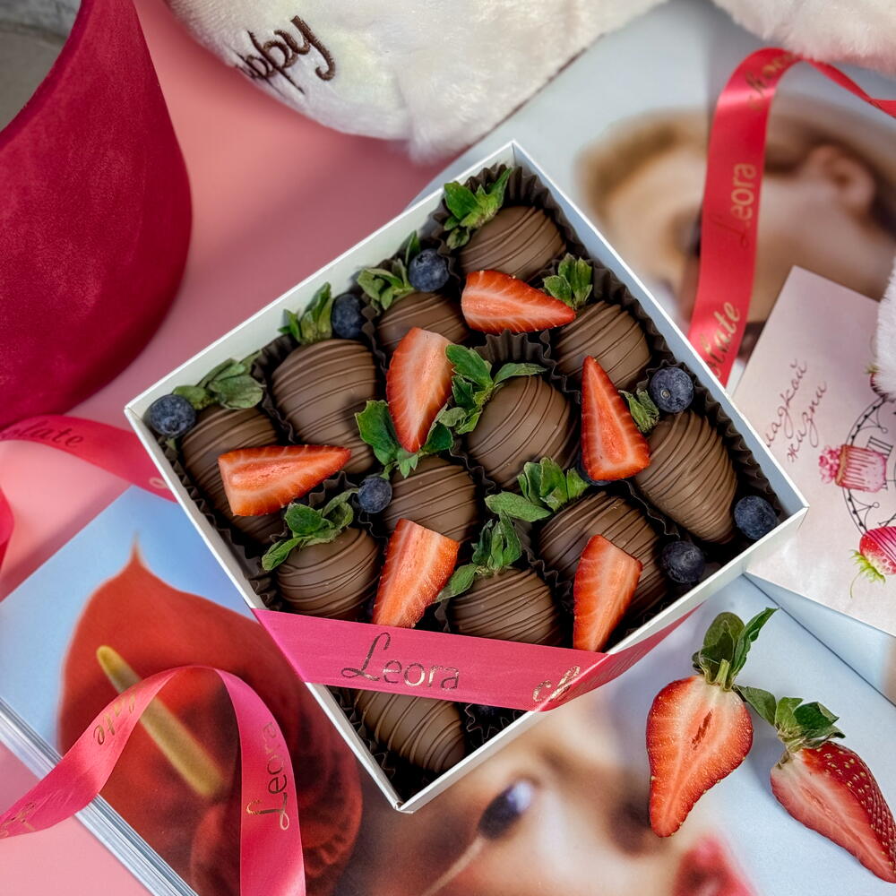 Клубника в шоколаде 9-16 шт. Подарочный набор 1005. Leora-chocolate — фото 4