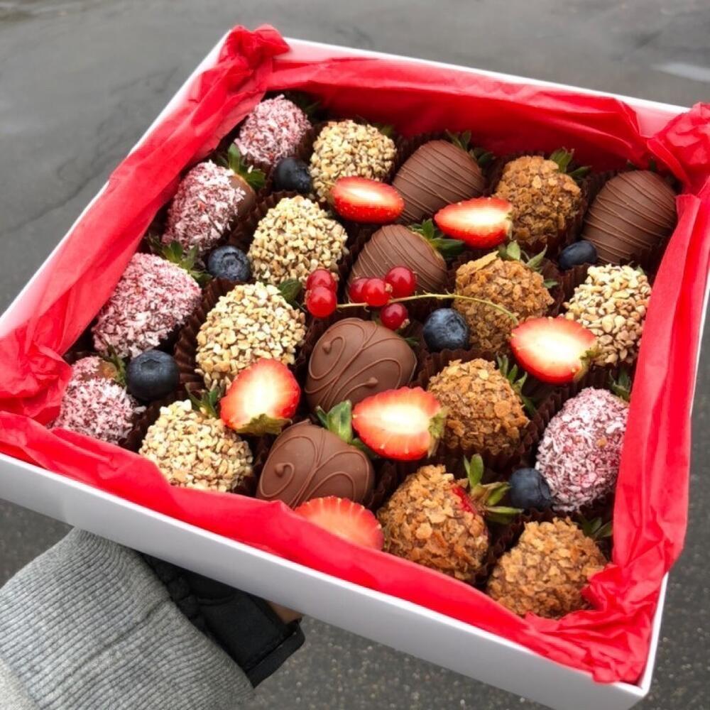 Подарочный набор из клубники в молочном бельгийском шоколаде Callebaut — фото 4