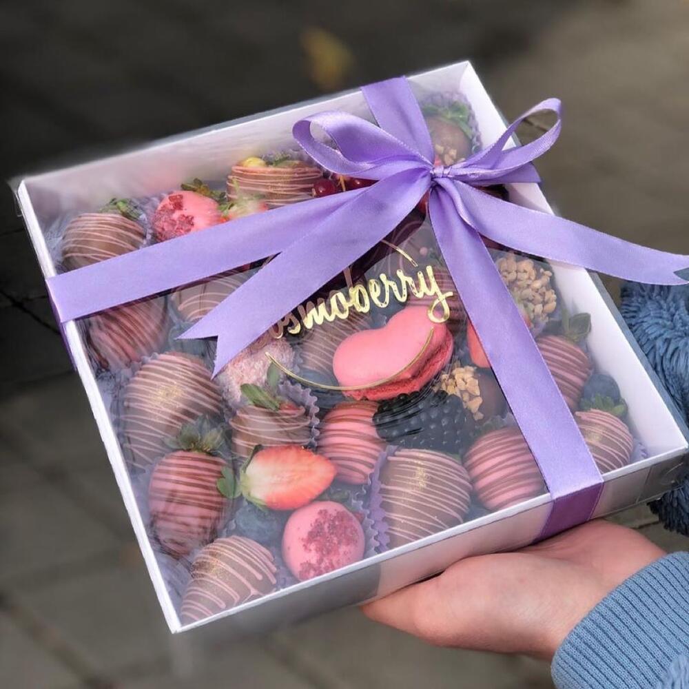 Подарочный набор из клубники в молочном бельгийском шоколаде Callebaut — фото 2