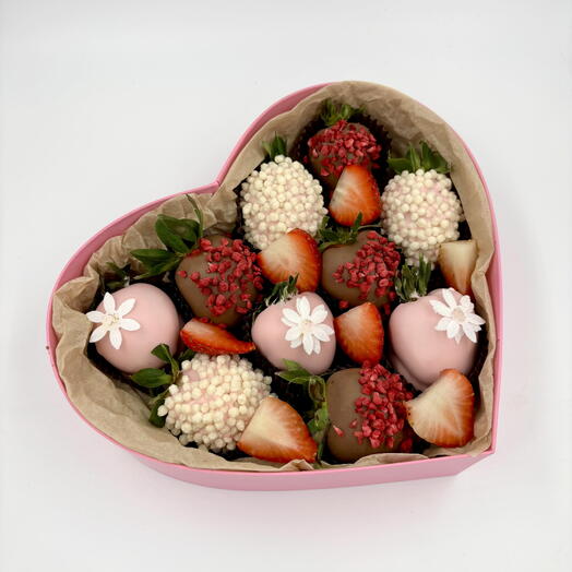 Клубника в бельгийском шоколаде шоколаде «сердце» 🍓🍫 — фото 1