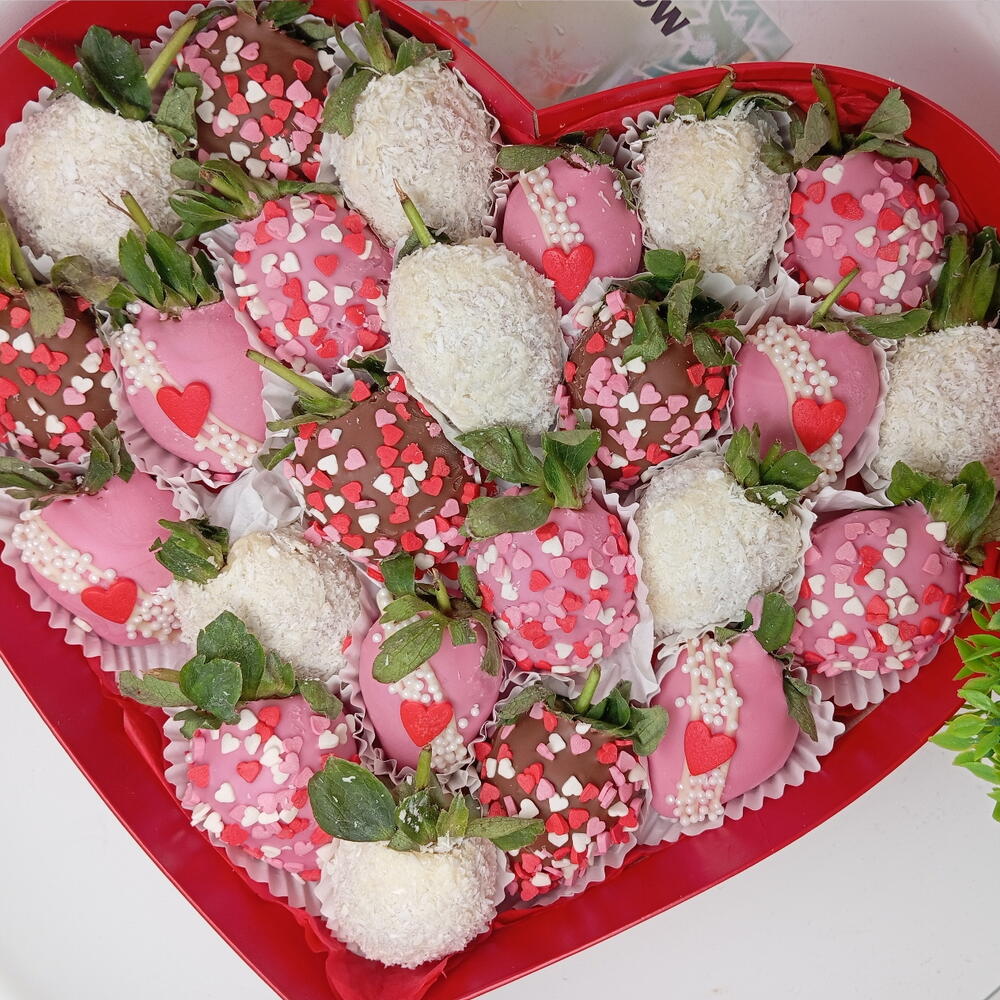 Набор из клубники в шоколаде "Valentine" (23-25 штук) — фото 5