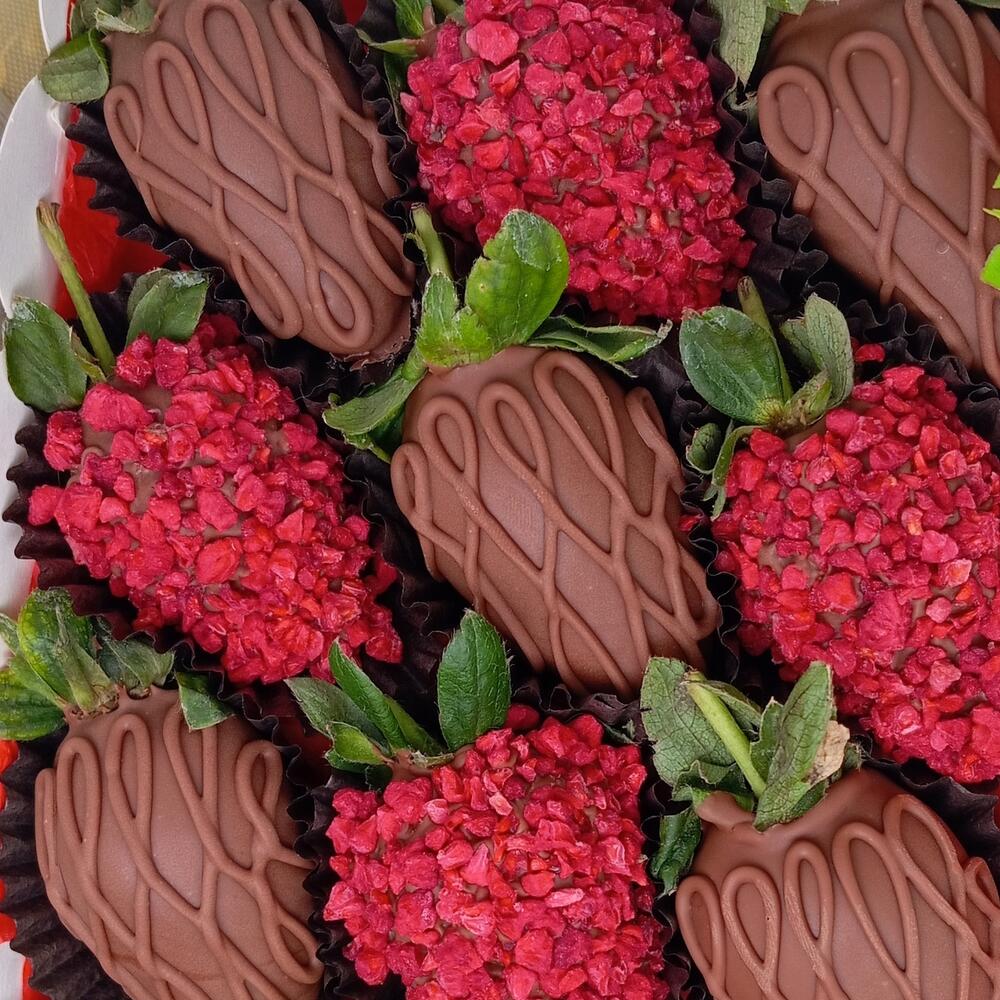 Клубника в шоколаде - Набор "Strawberry boom" (12 штук) — фото 7