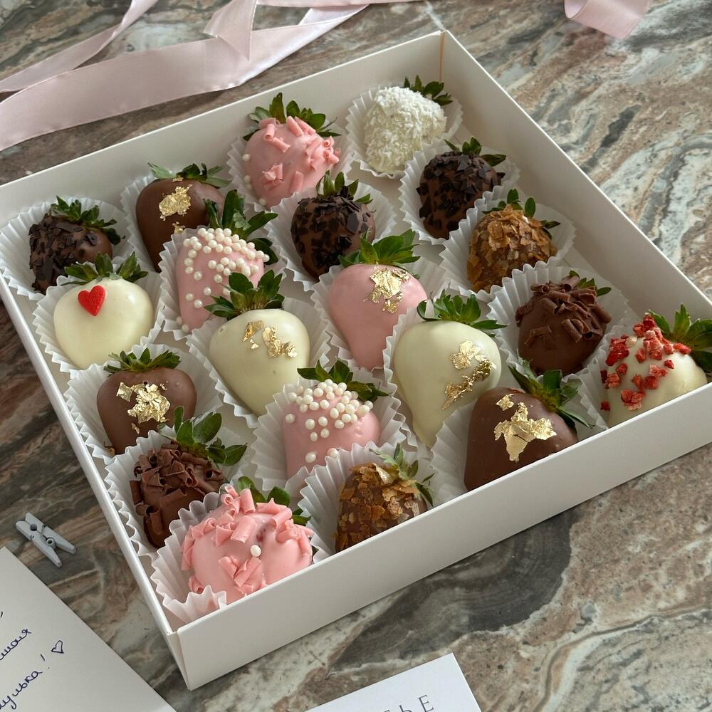 Большая коробка клубничек 20 штук 🍓 — фото 4