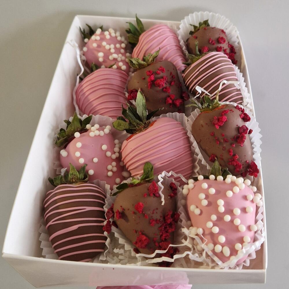 Клубника в шоколаде 🍫(12 ягод) Французский поцелуй — фото 5