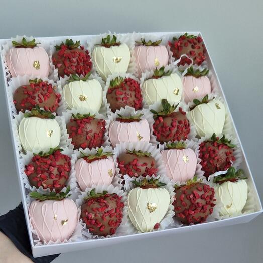 Клубника в шоколаде Роскошь 🍫 20-25шт маме/ мамуле/ любимой/ девушке/ жене/ сестре/ коллеге/ подруге — фото 1